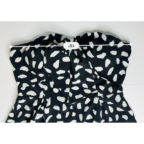 Lulu's 1BR95016L Inez Tie-Front Black Polka Dot Romper LARGE Flurty Summer NWOT - Picture 3 of 12